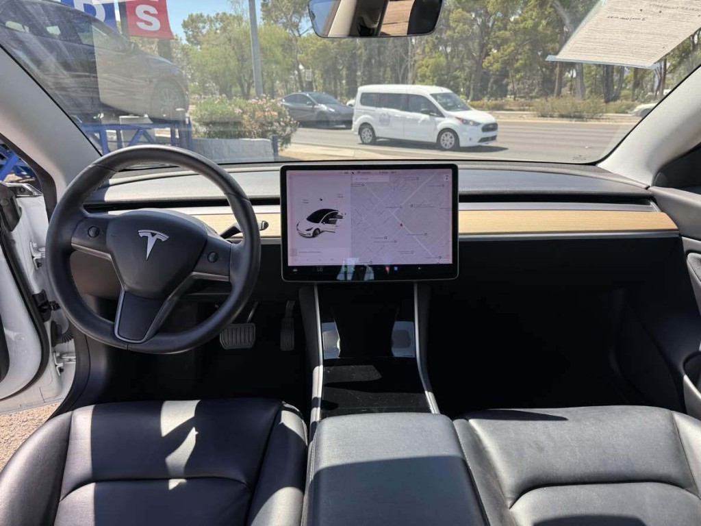 2020 Tesla Model 3 Image 14