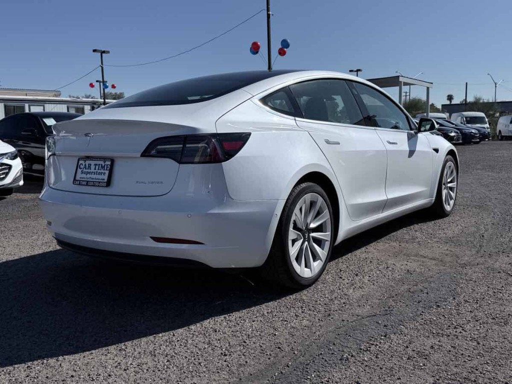 2020 Tesla Model 3 Image 5