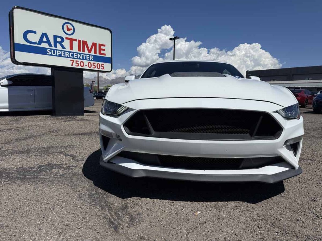 2019 Ford Mustang Image 2