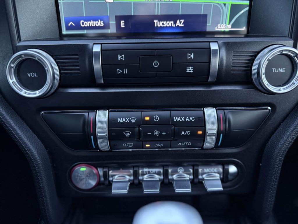 2019 Ford Mustang Image 18