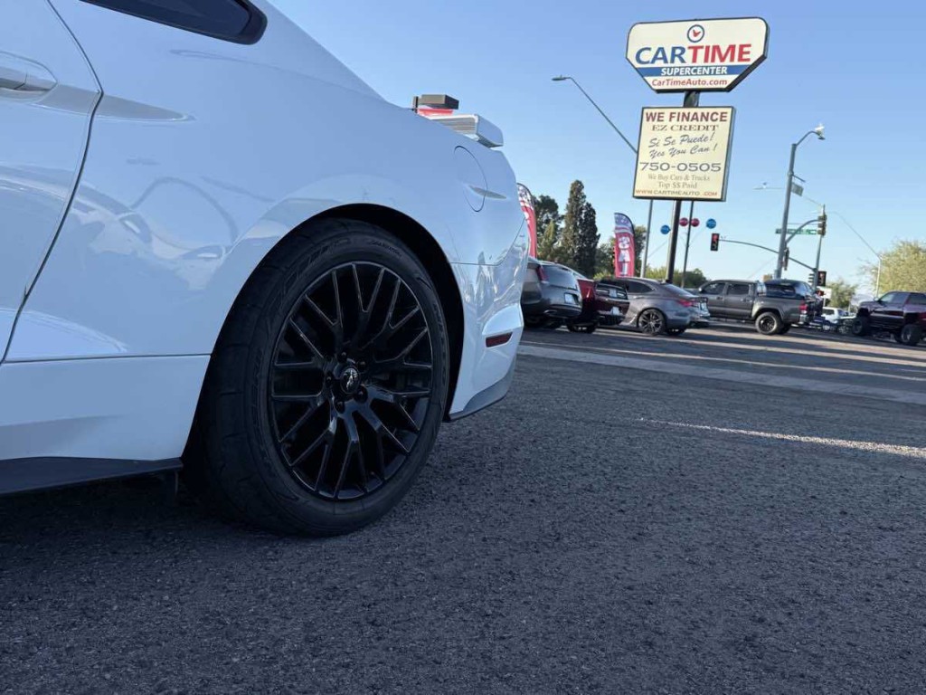 2019 Ford Mustang Image 21