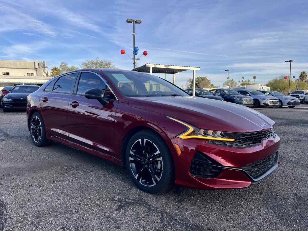 2022 Kia K5 Image 3