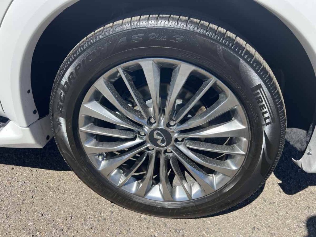 2021 INFINITI QX80 Image 6
