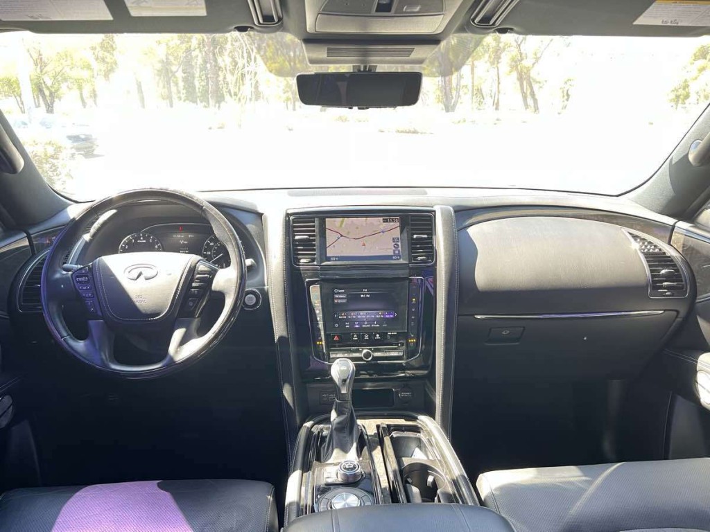 2021 INFINITI QX80 Image 11