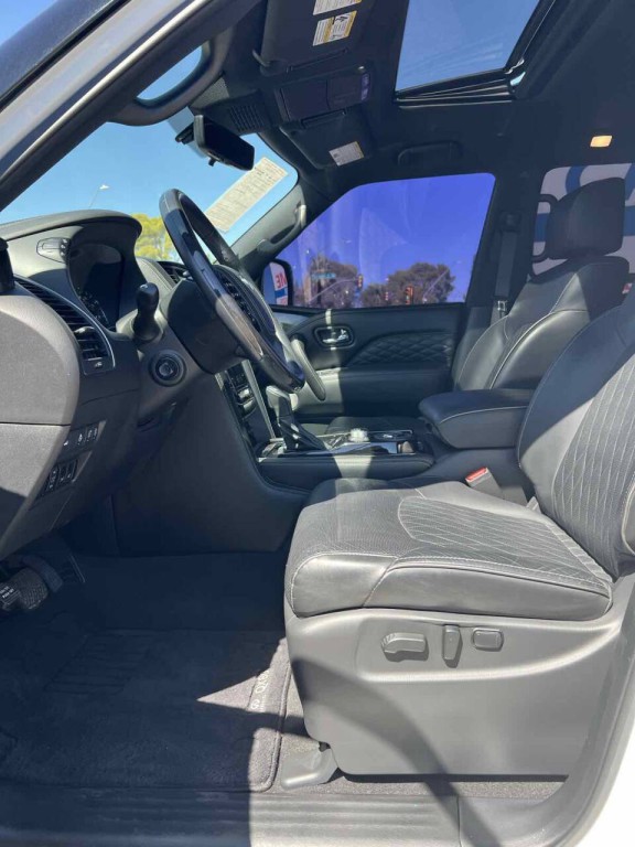 2021 INFINITI QX80 Image 23