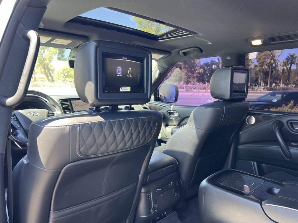 2021 INFINITI QX80 Image 30