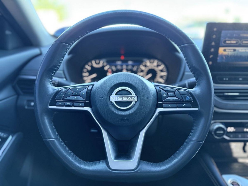 2023 Nissan Altima Image 18