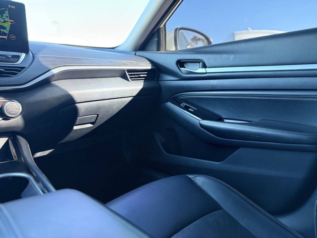 2023 Nissan Altima Image 24