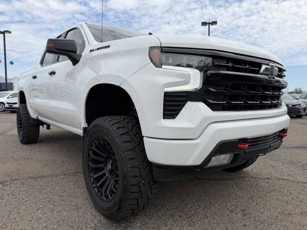 2023 Chevrolet Silverado 1500 Image 4