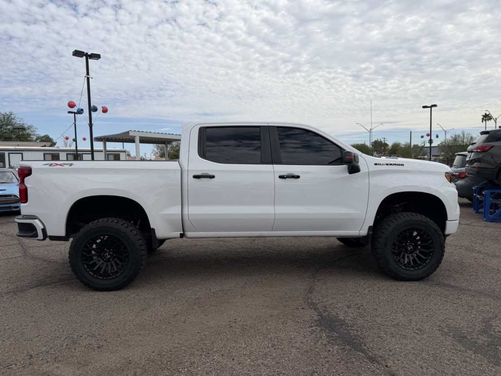 2023 Chevrolet Silverado 1500 Image 5