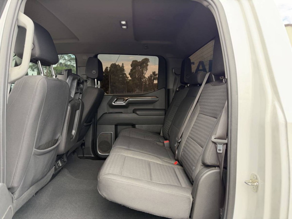 2023 Chevrolet Silverado 1500 Image 17