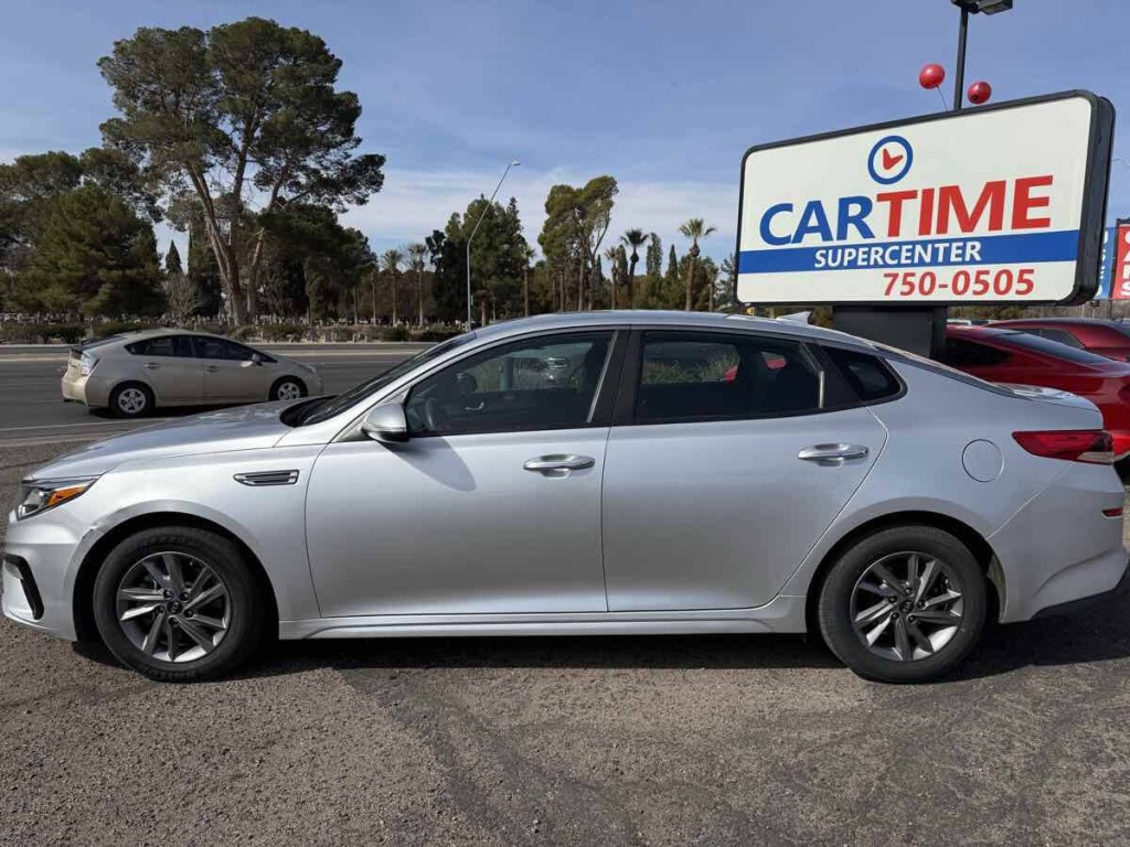 2020 Kia Optima Image 8