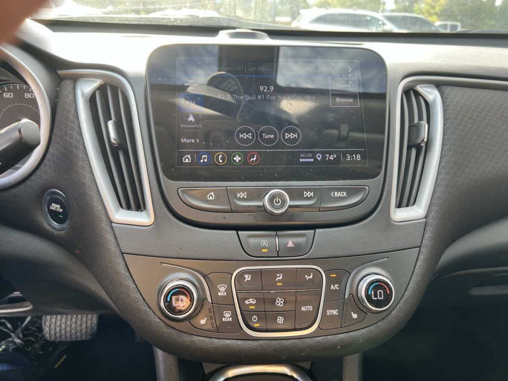 2022 Chevrolet Malibu Image 13