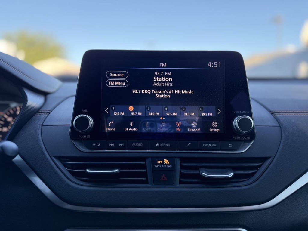 2019 Nissan Altima Image 17