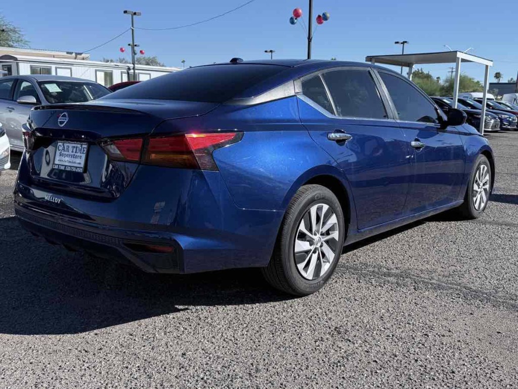 2020 Nissan Altima Image 5