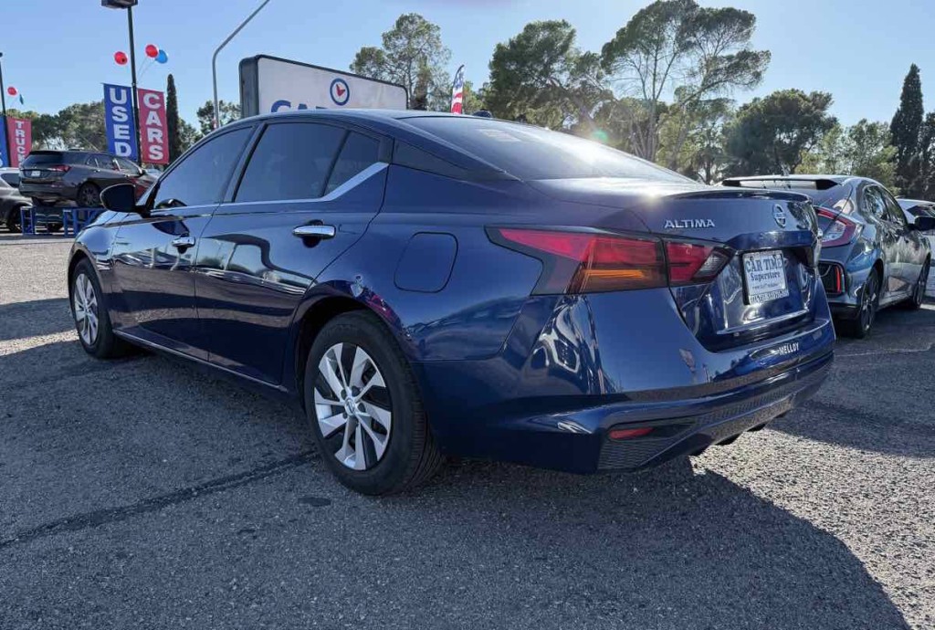 2020 Nissan Altima Image 7