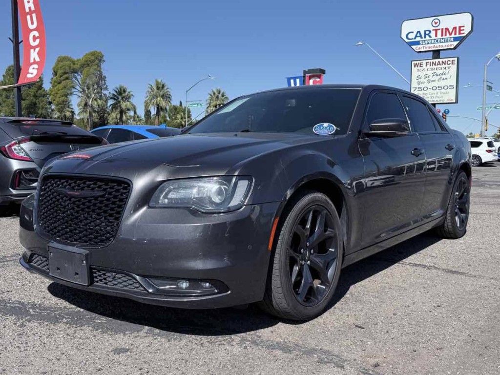 2021 Chrysler 300 Image 4