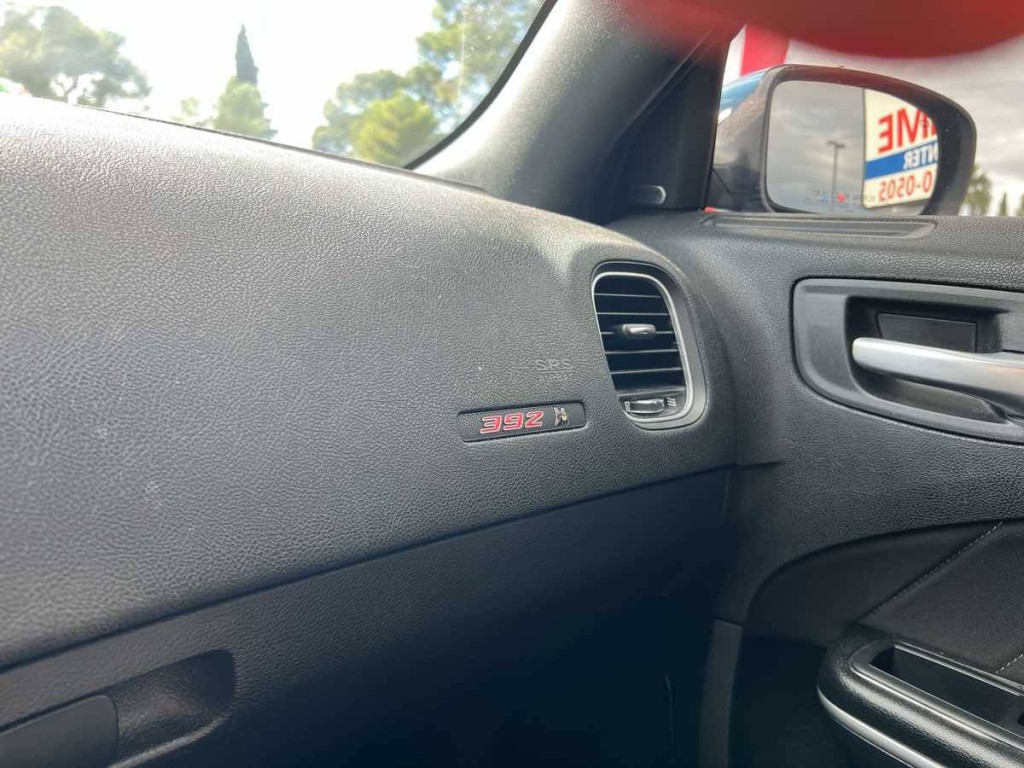 2020 Dodge Charger Image 19