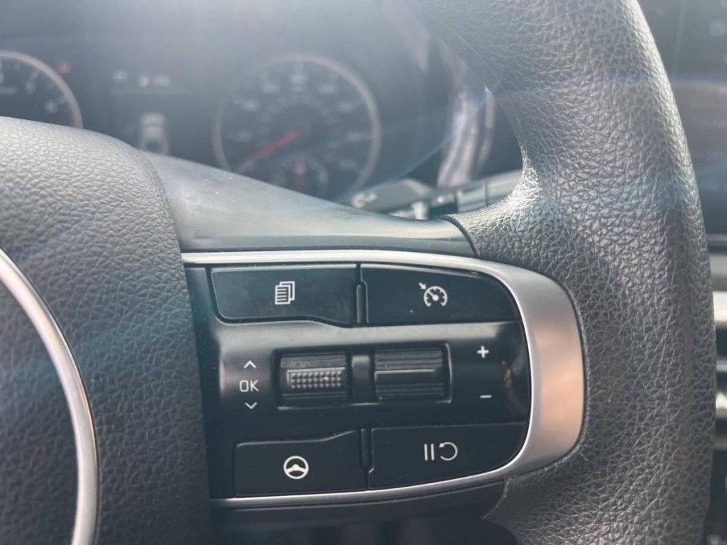 2022 Kia K5 Image 13