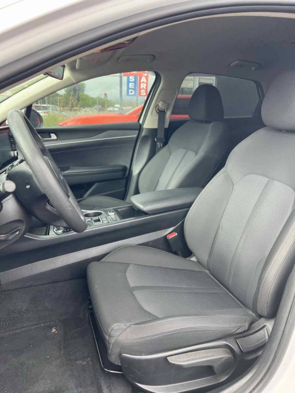 2022 Kia K5 Image 20
