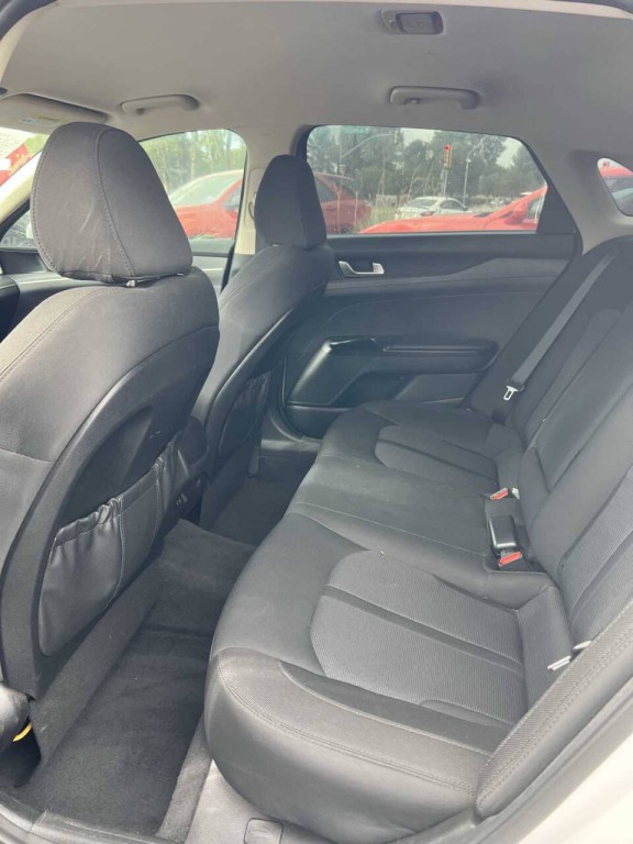 2022 Kia K5 Image 21