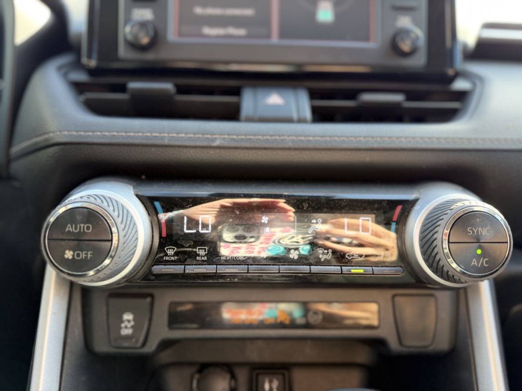 2019 Toyota Rav4 Image 19