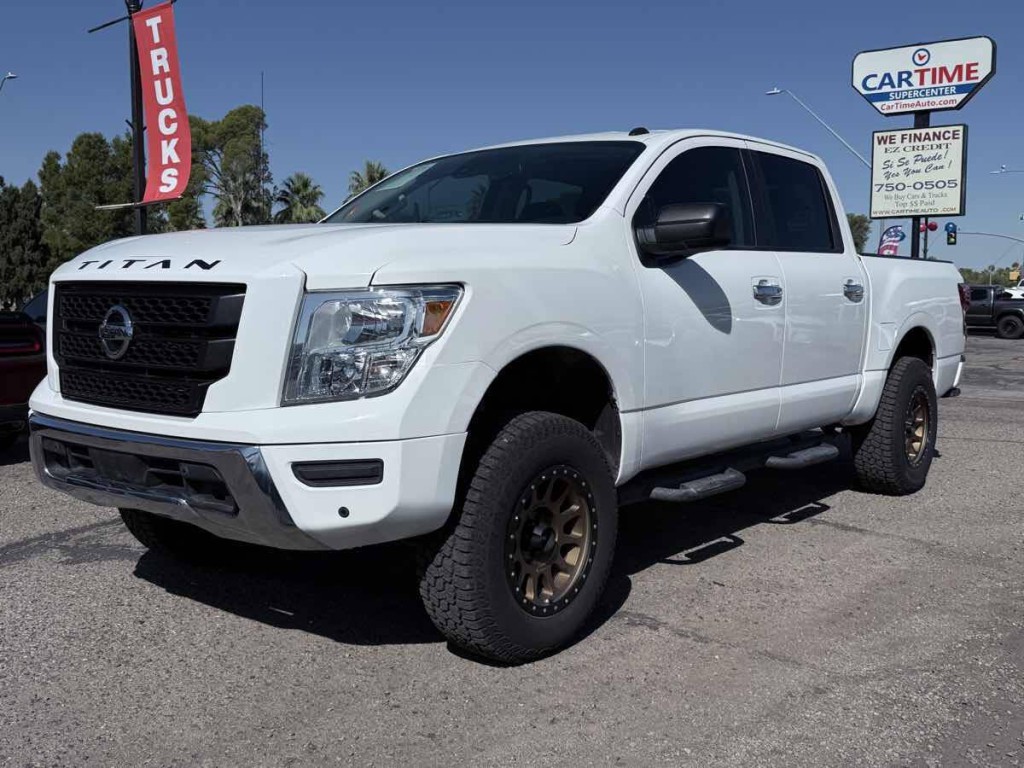 2021 Nissan Titan Image 2