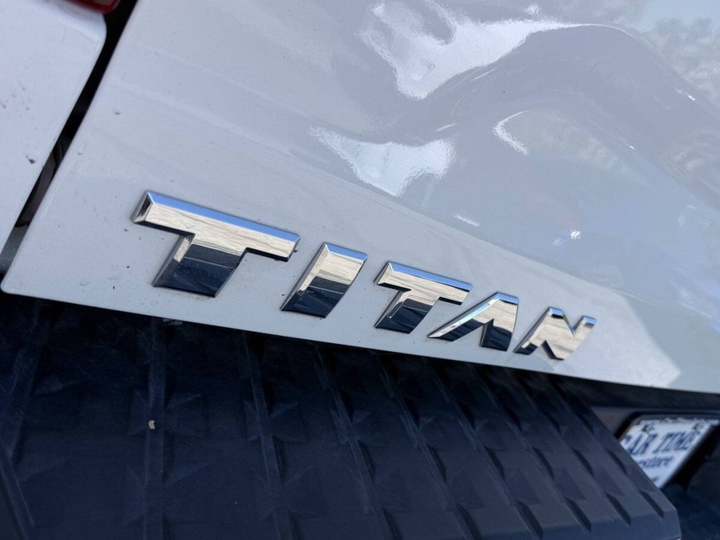 2021 Nissan Titan Image 10