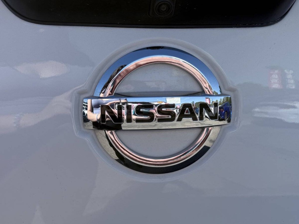 2021 Nissan Titan Image 11