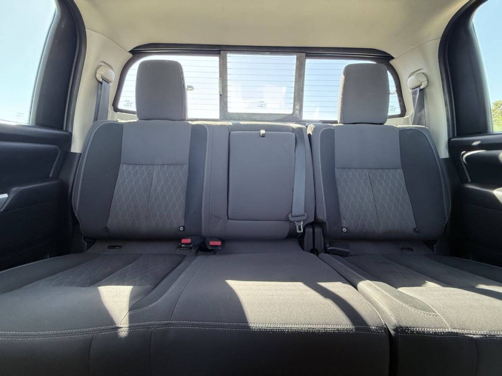 2021 Nissan Titan Image 21