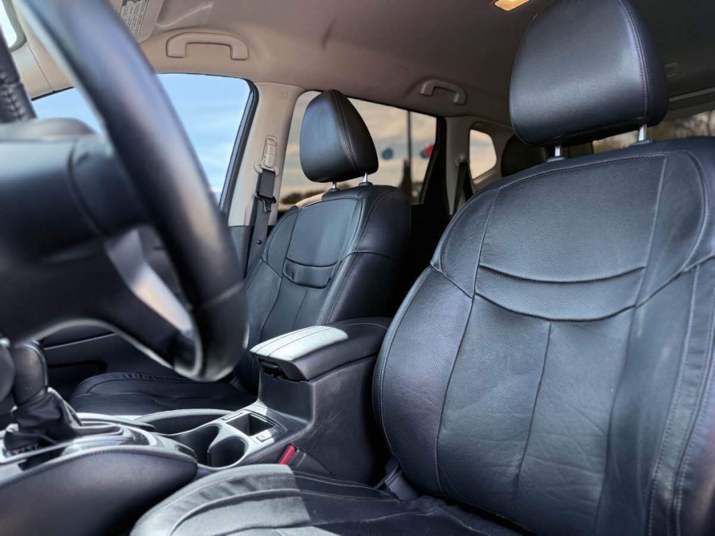 2020 Nissan Rogue Image 13