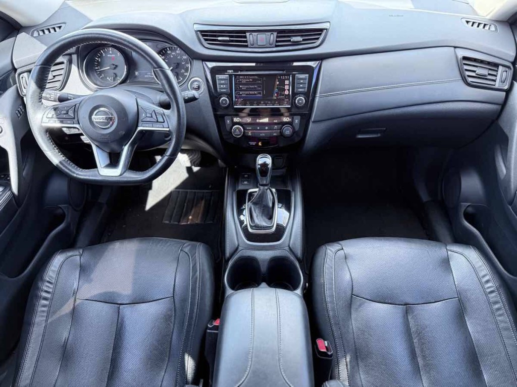 2020 Nissan Rogue Image 14