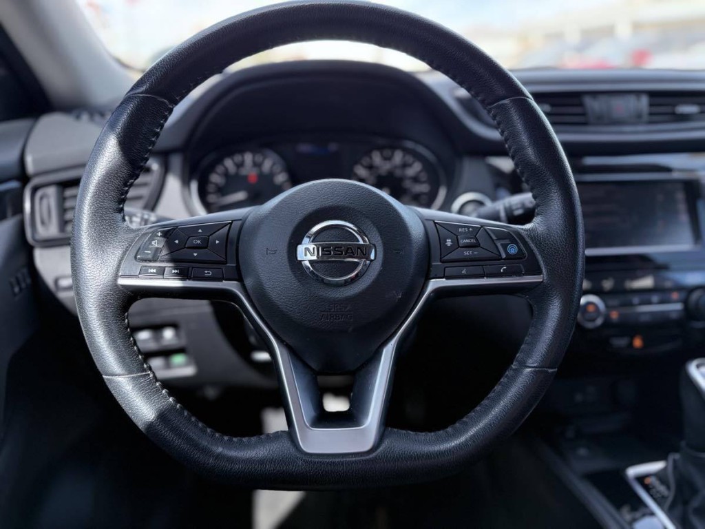 2020 Nissan Rogue Image 16