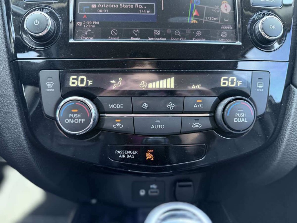 2020 Nissan Rogue Image 20