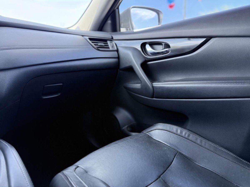 2020 Nissan Rogue Image 22