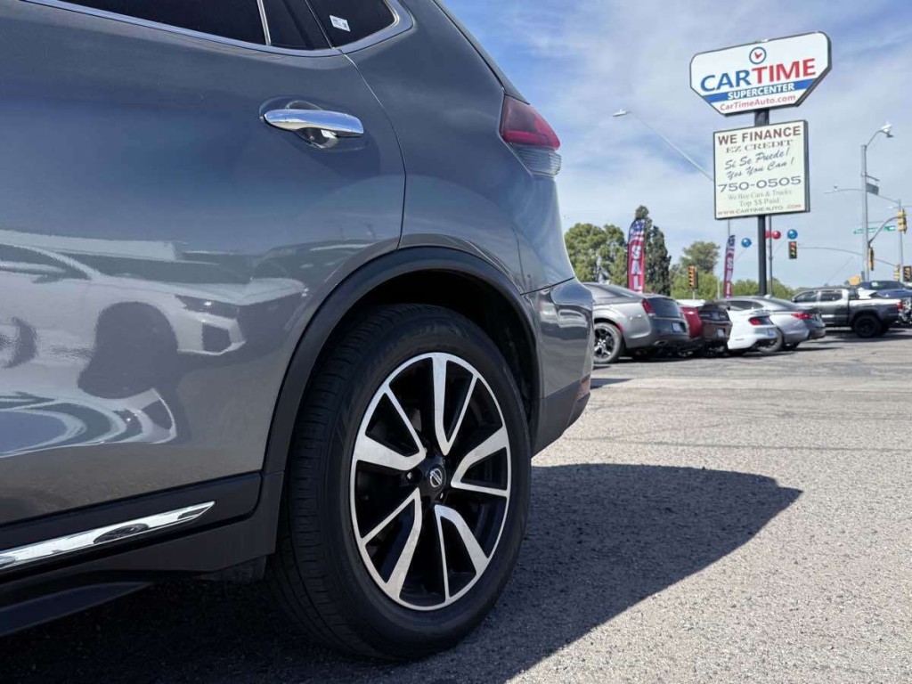 2020 Nissan Rogue Image 24