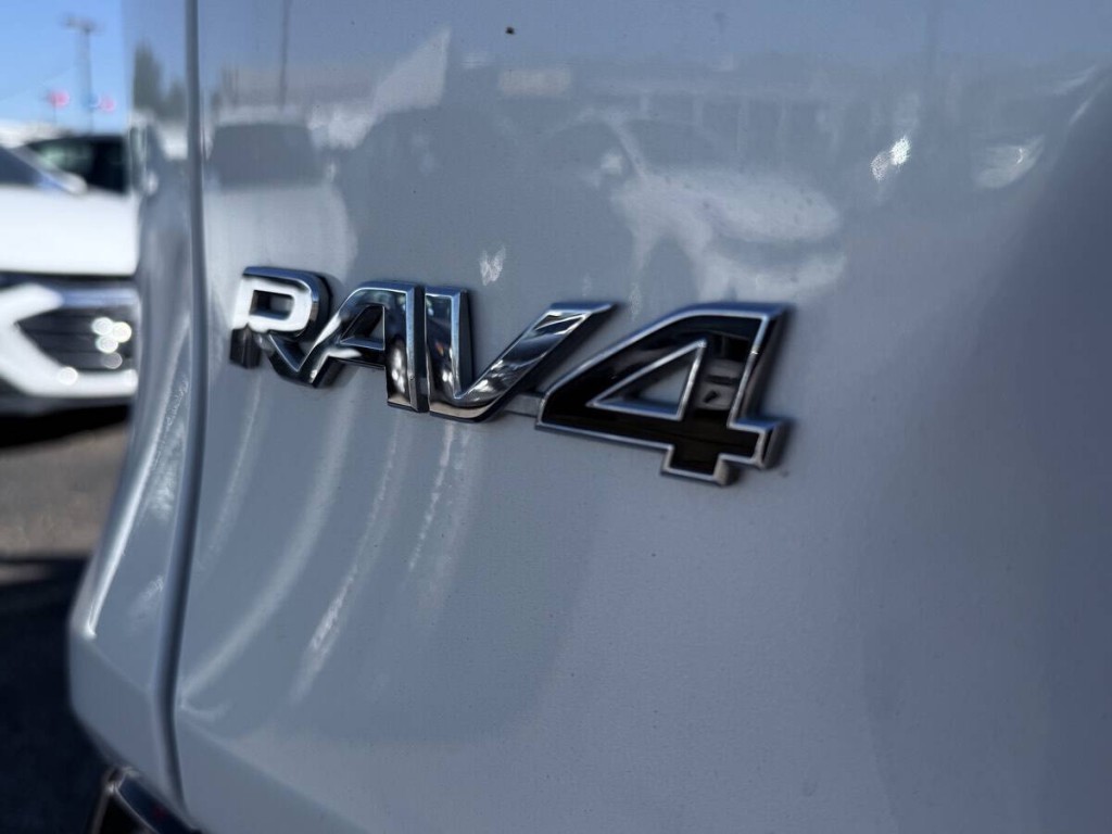 2019 Toyota Rav4 Image 11