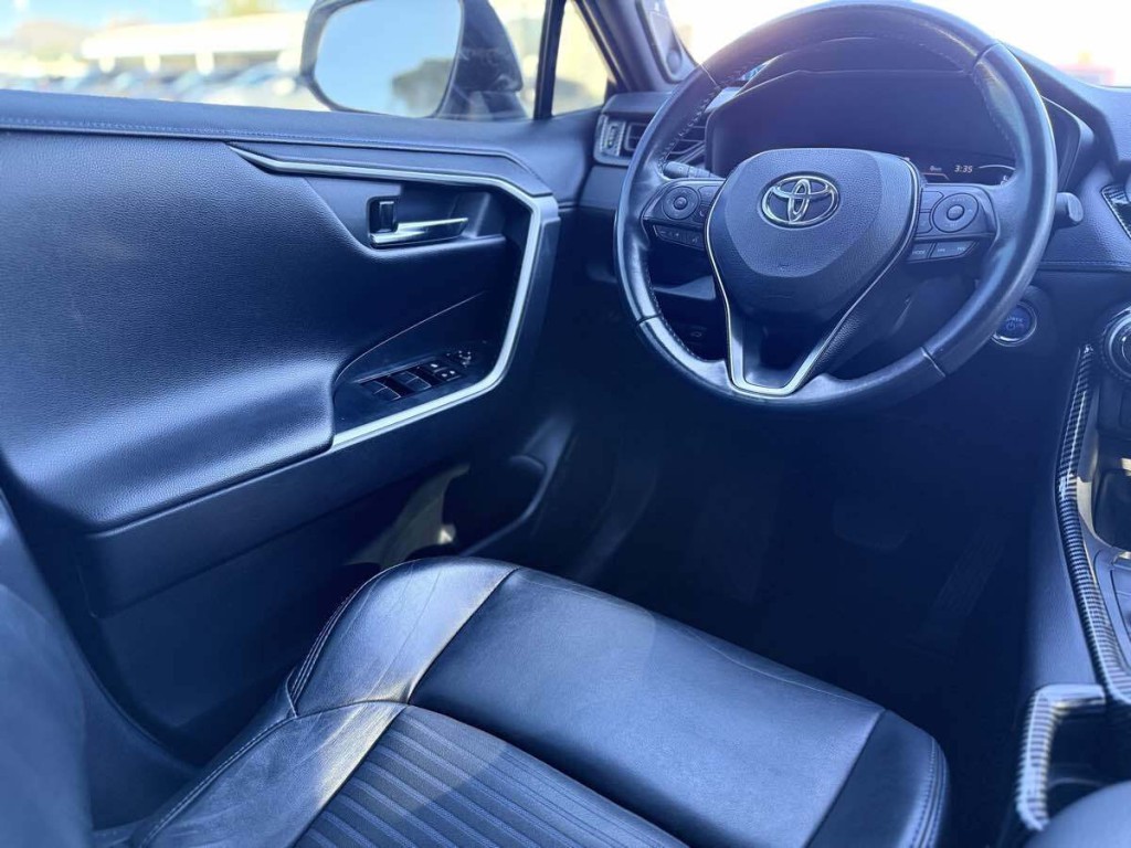 2019 Toyota Rav4 Image 14
