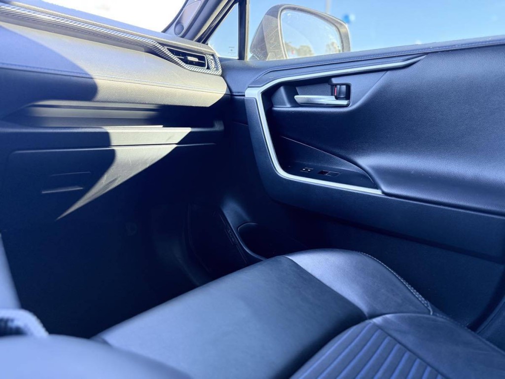 2019 Toyota Rav4 Image 21