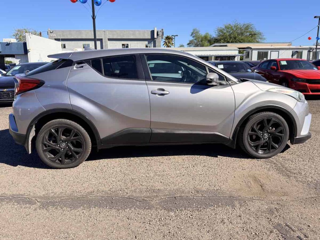 2018 Toyota C-HR Image 11