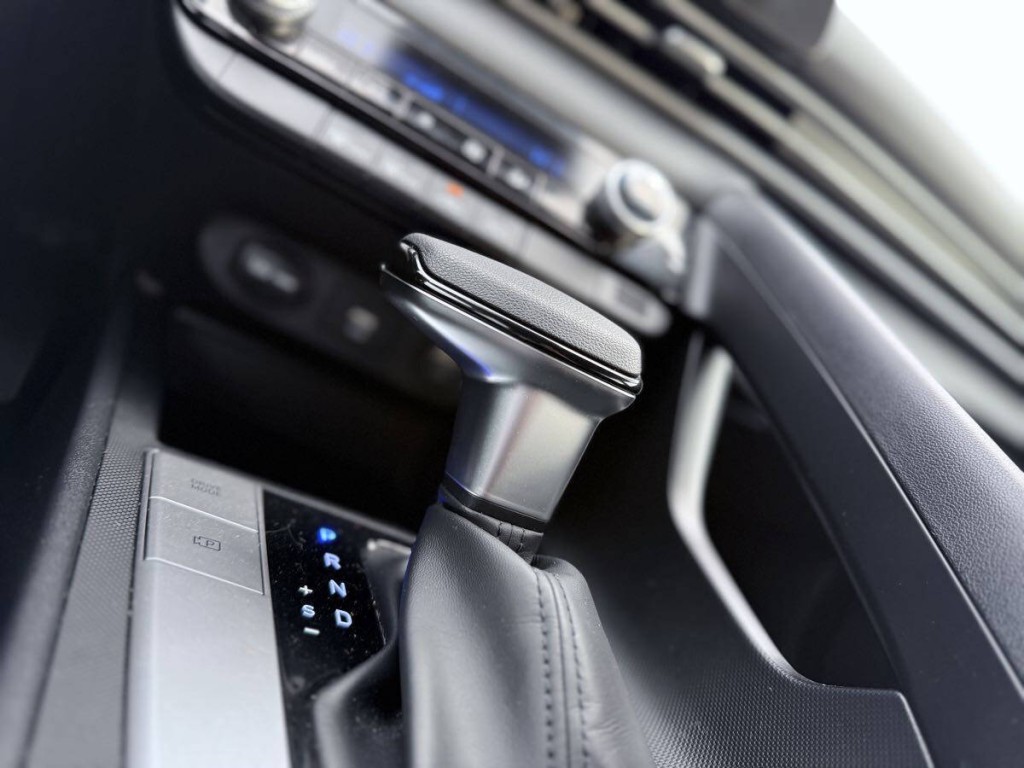 2022 Hyundai Elantra Image 20