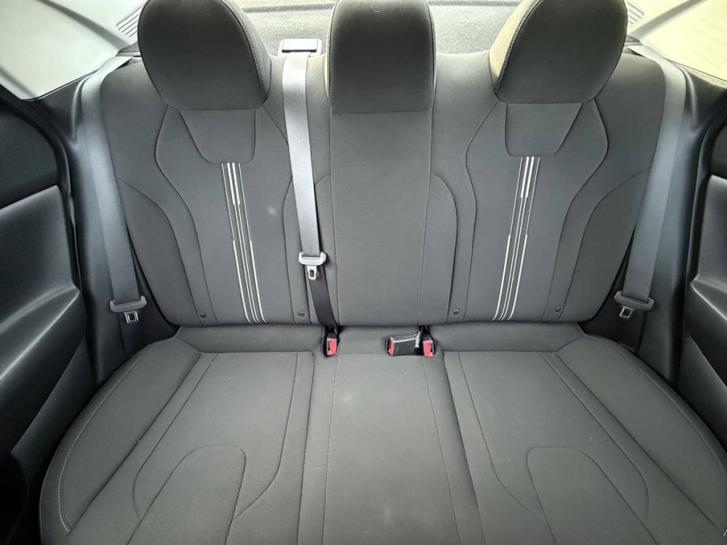 2022 Hyundai Elantra Image 22