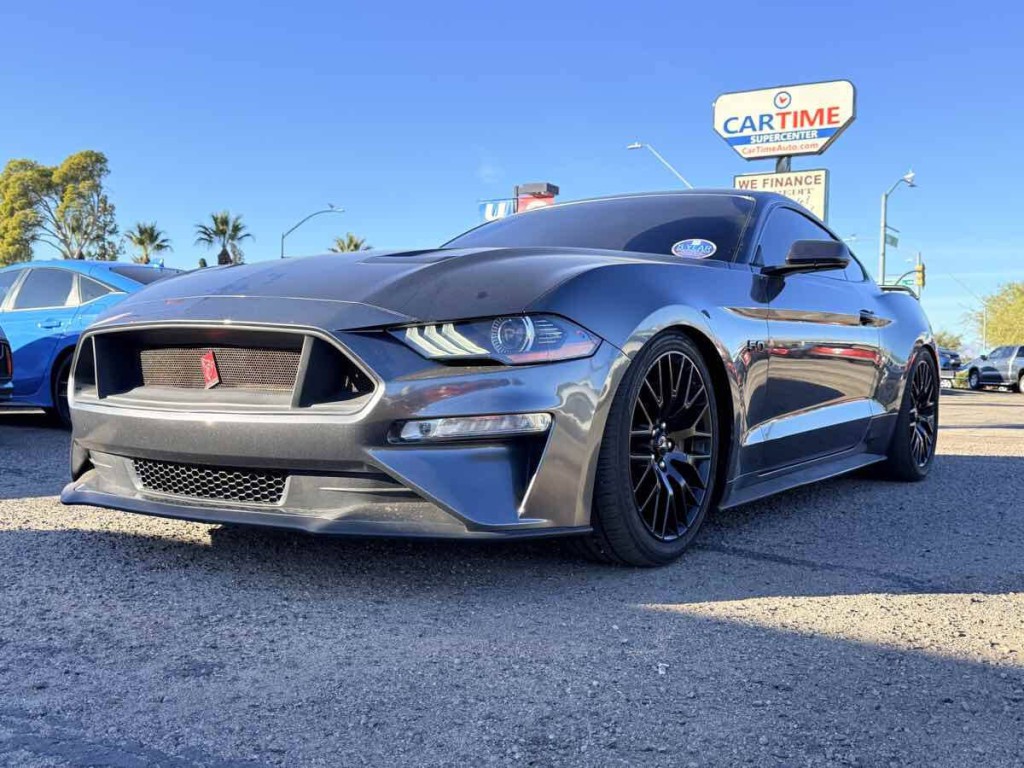 2019 Ford Mustang Image 2