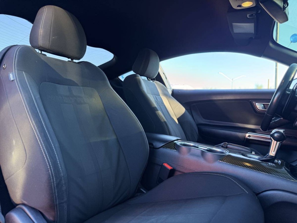 2019 Ford Mustang Image 20