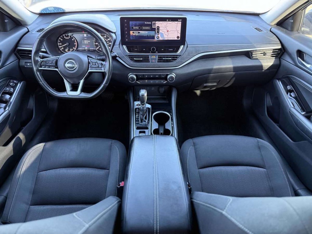 2023 Nissan Altima Image 13