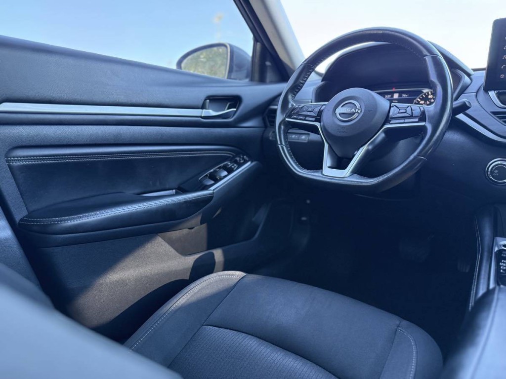2023 Nissan Altima Image 14