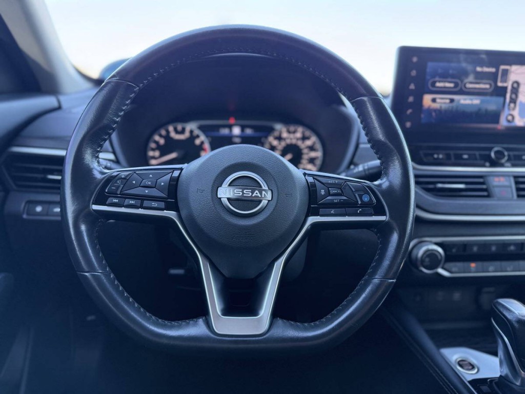 2023 Nissan Altima Image 15
