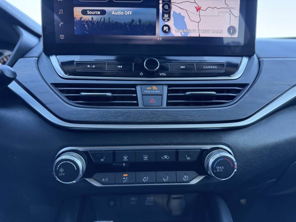 2023 Nissan Altima Image 19