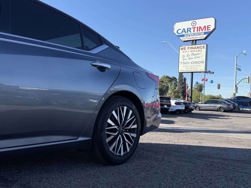 2023 Nissan Altima Image 23