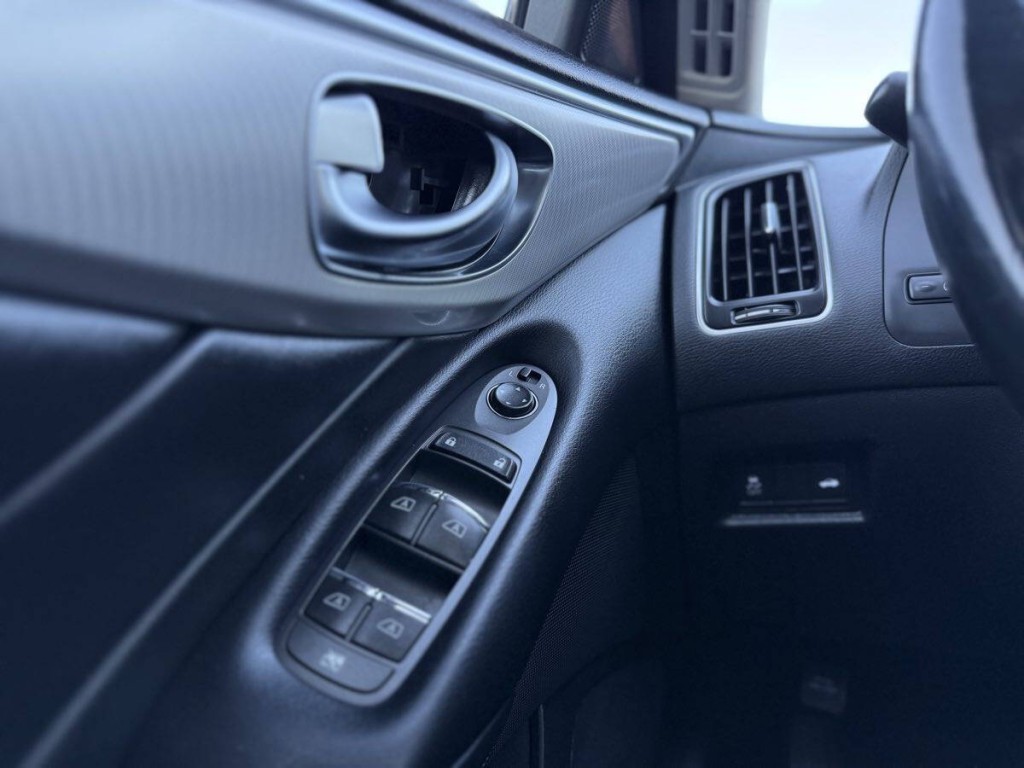 2021 INFINITI Q50 Image 17